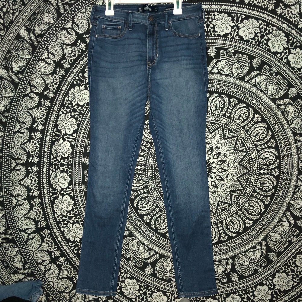 HOLLISTER High-Rise Super Skinny Jeans